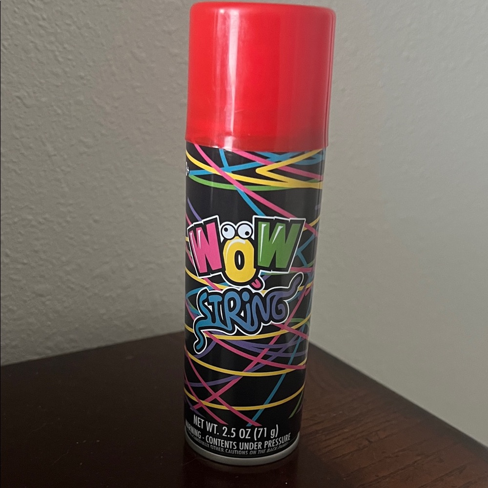 Colorful Wow String Spray